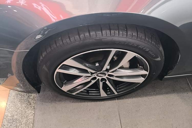Used Audi A6L 2019 40 TFSI Luxury Dynamic Model Exterior 4