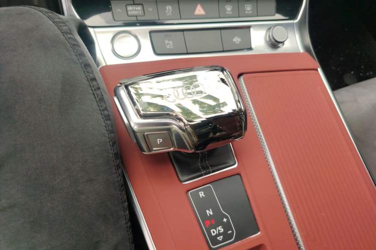 Used Audi A6L 2019 45 TFSI quattro Prestige Dynamic Edition Gear Lever
