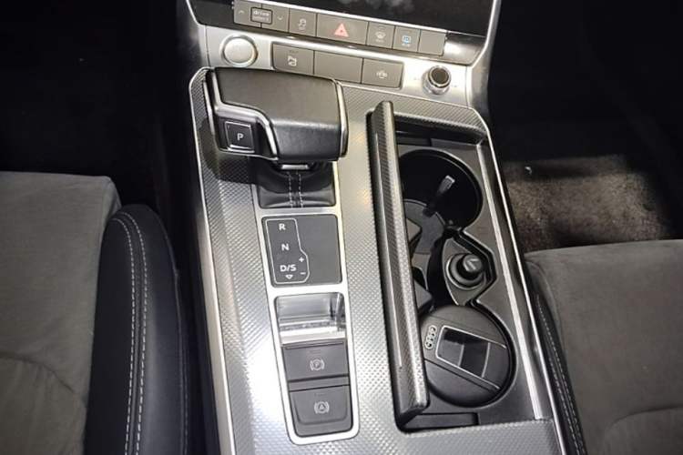 Used Audi A6L 2019 45 TFSI Prestige Dynamic Edition Gear Lever