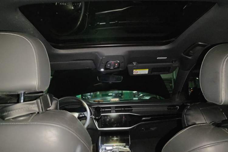 Used Audi A6L 2019 40 TFSI Luxury Dynamic Model Headliner