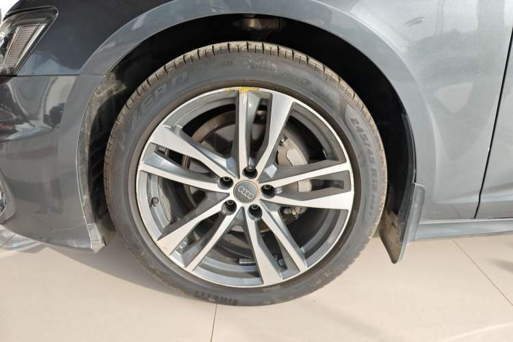 Used Audi A6L 2019 40 TFSI Luxury Dynamic Model Left Front Wheel Hub