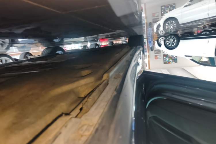 Used Audi A6L 2019 40 TFSI Luxury Dynamic Model Left Side Sill
