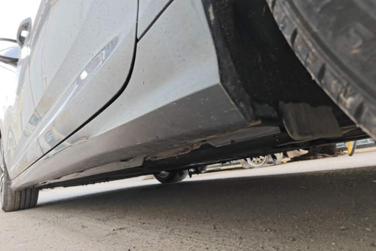Used Audi A6L 2019 40 TFSI Luxury Dynamic Model Left Side Sill