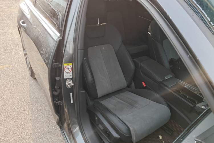 Used Audi A6L 2019 40 TFSI Luxury Dynamic Model Right Front Seat