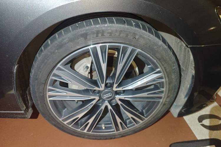 Used Audi A6L 2019 45 TFSI Prestige Dynamic Edition Right Front Wheel Hub