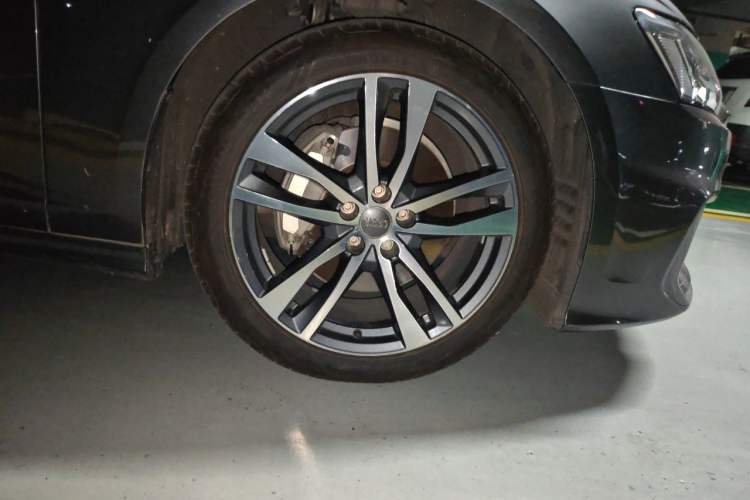 Used Audi A6L 2019 45 TFSI Prestige Dynamic Edition Right Front Wheel Hub
