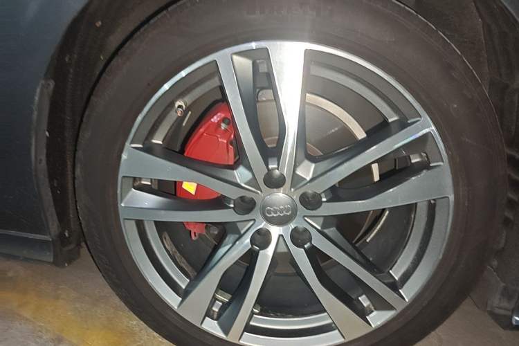 Used Audi A6L 2019 45 TFSI Prestige Dynamic Edition Right Front Wheel Hub