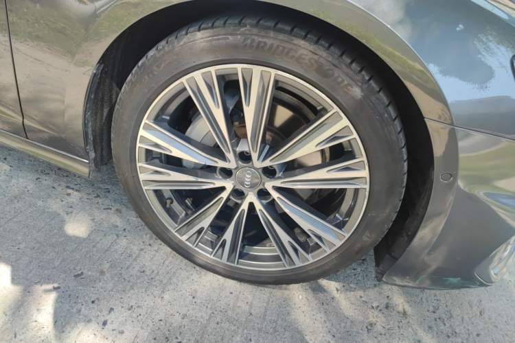 Used Audi A6L 2019 45 TFSI quattro Prestige Dynamic Edition Right Front Wheel Hub