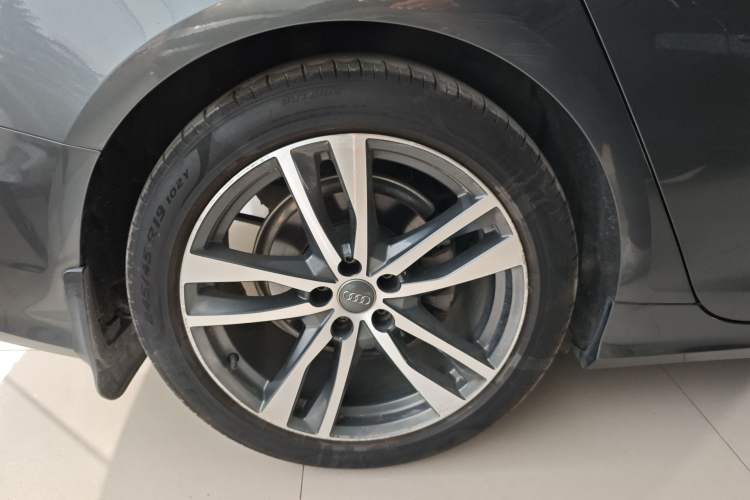 Used Audi A6L 2019 40 TFSI Luxury Dynamic Model Right Rear Wheel Hub