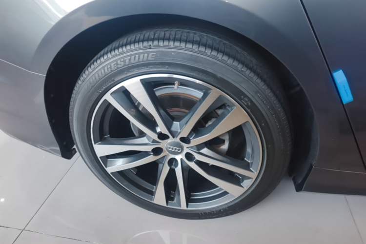 Used Audi A6L 2019 40 TFSI Luxury Dynamic Model Right Rear Wheel Hub