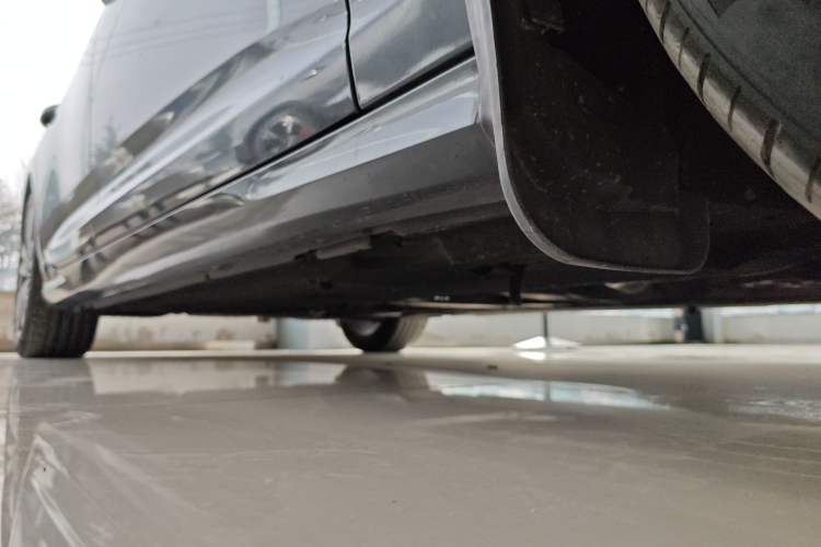 Used Audi A6L 2019 40 TFSI Luxury Dynamic Model Right Side Sill