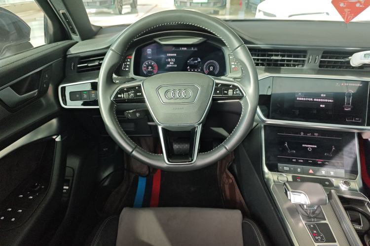 Used Audi A6L 2019 40 TFSI Luxury Dynamic Model Steering Wheel