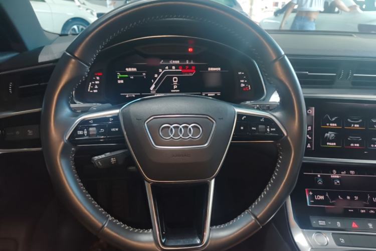 Used Audi A6L 2019 40 TFSI Luxury Dynamic Model Steering Wheel