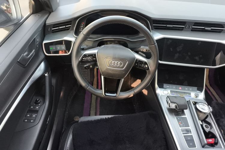 Used Audi A6L 2019 40 TFSI Luxury Dynamic Model Steering Wheel