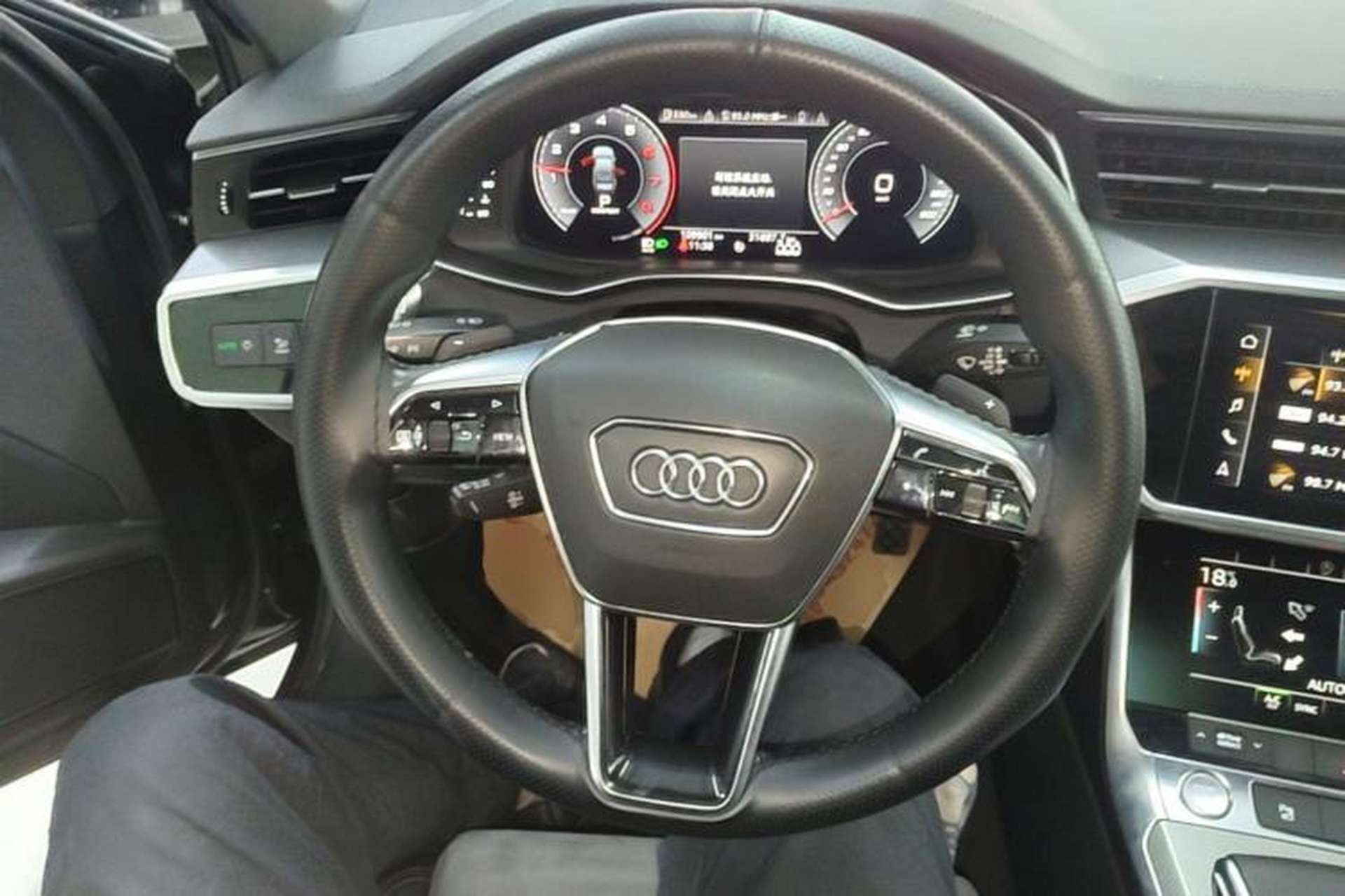 Used Audi A6L 2019 40 TFSI Luxury Dynamic Model Steering Wheel