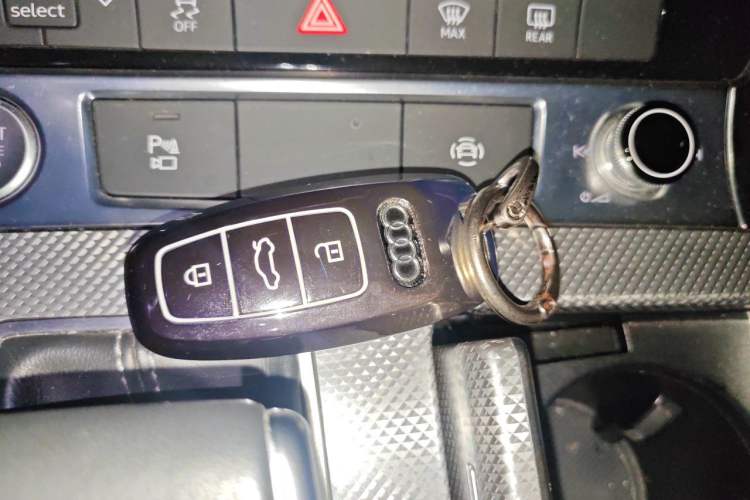 Used Audi A6L 2019 45 TFSI Prestige Dynamic Edition Vehicle Key