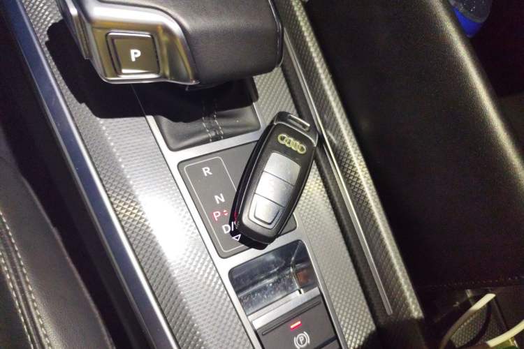 Used Audi A6L 2019 40 TFSI Luxury Dynamic Model Vehicle Key