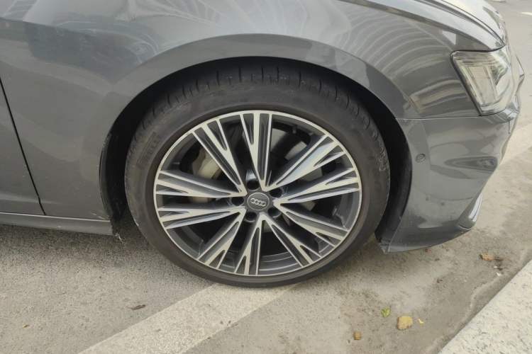 Used Audi A6L 2019 55 TFSI quattro Prestige Dynamic Edition Right Front Wheel Hub