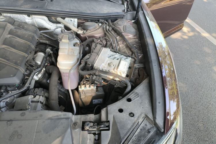 Used Audi A6L 2019 45 TFSI Prestige Dynamic Edition Engine Bay Left