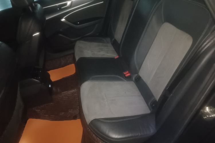 Used Audi A6L 2019 40 TFSI Luxury Dynamic Model Interior 4