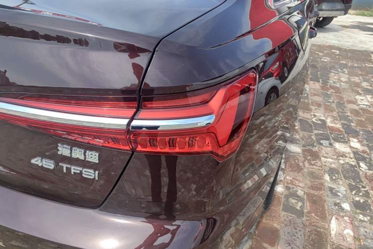 Used Audi A6L 2019 45 TFSI Prestige Dynamic Edition Right Rear Taillight