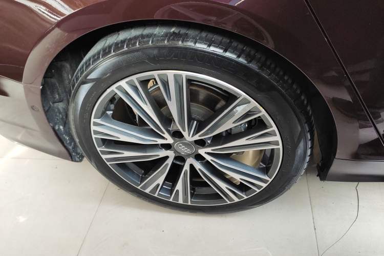 Used Audi A6L 2019 45 TFSI quattro Prestige Dynamic Edition Right Rear Wheel Hub