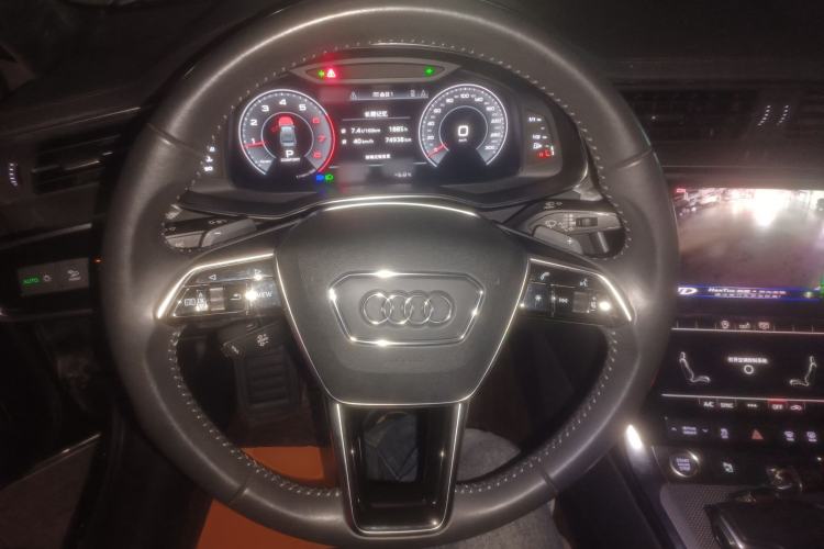 Used Audi A6L 2019 40 TFSI Luxury Dynamic Model Steering Wheel