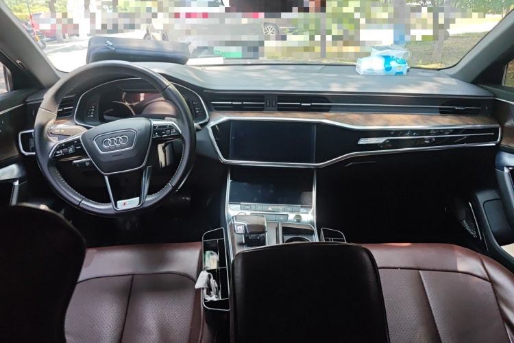 Used Audi A6L 2019 40 TFSI Luxury Dynamic Model Center Console