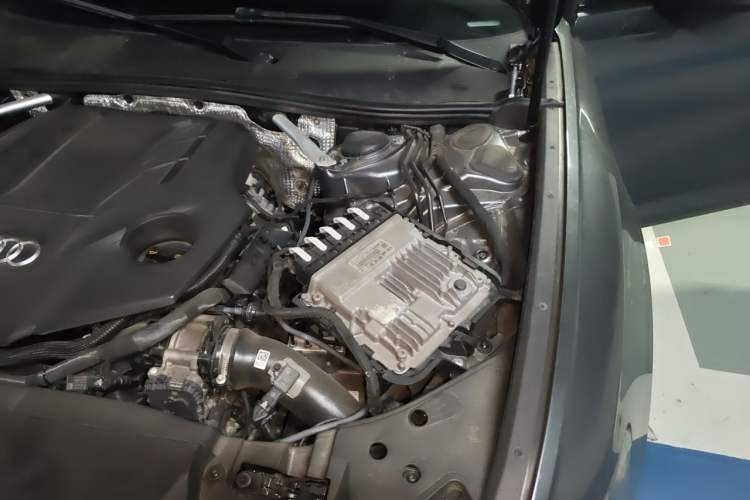 Used Audi A6L 2019 55 TFSI quattro Prestige Dynamic Edition Engine Bay Left