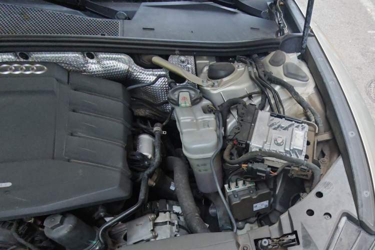 Used Audi A6L 2019 45 TFSI Prestige Dynamic Edition Engine Bay Left