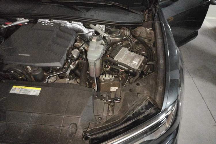 Used Audi A6L 2019 45 TFSI quattro Prestige Dynamic Edition Engine Bay Left