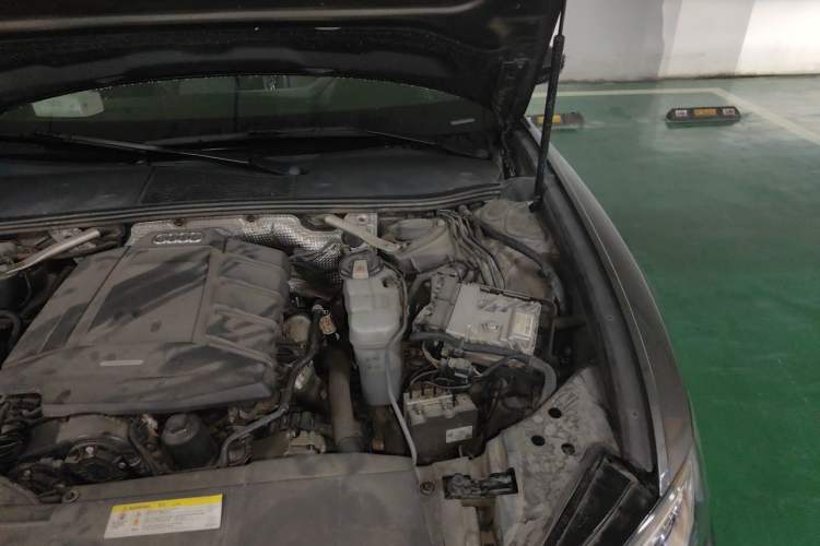 Used Audi A6L 2019 45 TFSI Prestige Dynamic Edition Engine Bay Left