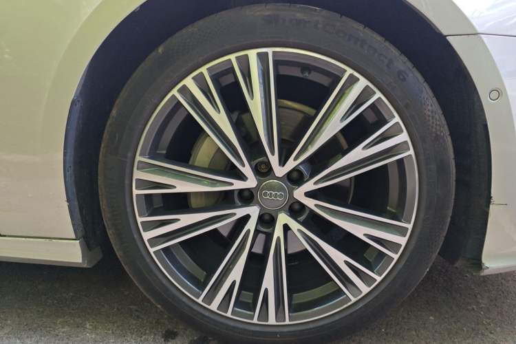 Used Audi A6L 2019 45 TFSI Prestige Dynamic Edition Right Front Wheel Hub