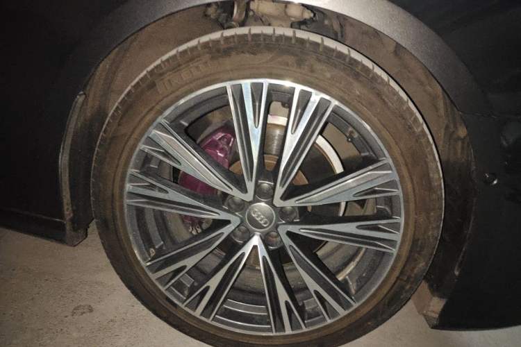 Used Audi A6L 2019 45 TFSI quattro Prestige Dynamic Edition Right Front Wheel Hub