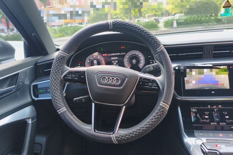 Used Audi A6L 2019 40 TFSI Luxury Dynamic Model Steering Wheel