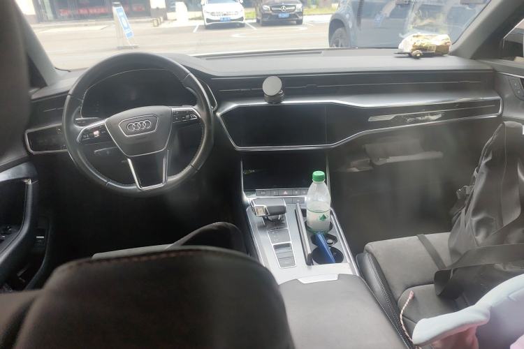 Used Audi A6L 2019 40 TFSI Luxury Dynamic Model Center Console