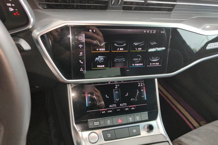 Used Audi A6L 2019 40 TFSI Luxury Dynamic Model Center Console