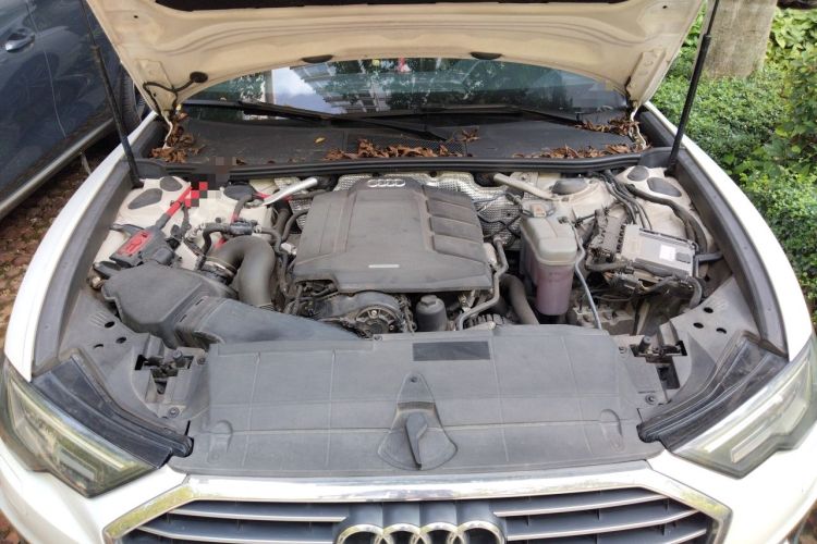 Used Audi A6L 2019 40 TFSI Luxury Dynamic Model Engine Bay