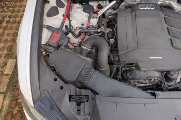 Used Audi A6L 2019 40 TFSI Luxury Dynamic Model Engine Bay Right