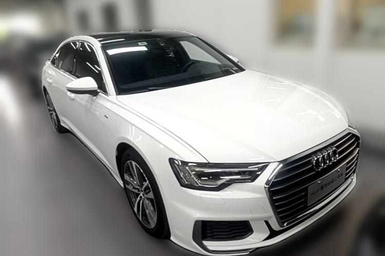 Used Audi A6L 2019 40 TFSI Luxury Dynamic Model Front Right 45 Deg