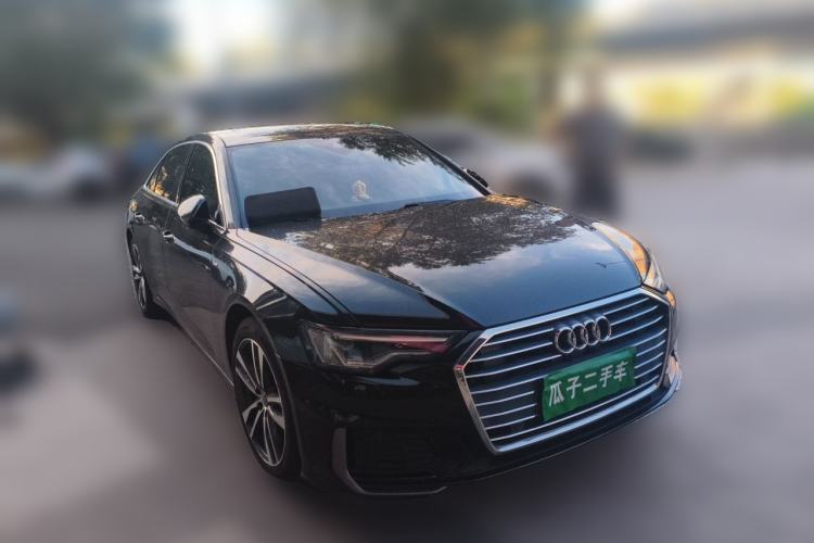 Used Audi A6L 2019 40 TFSI Luxury Dynamic Model Front Right 45 Deg
