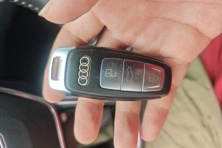 Used Audi A6L 2019 40 TFSI Luxury Dynamic Model Interior 1