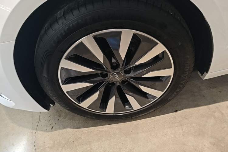 Used Audi A6L 2019 45 TFSI Prestige Elegant Edition Left Front Wheel Hub