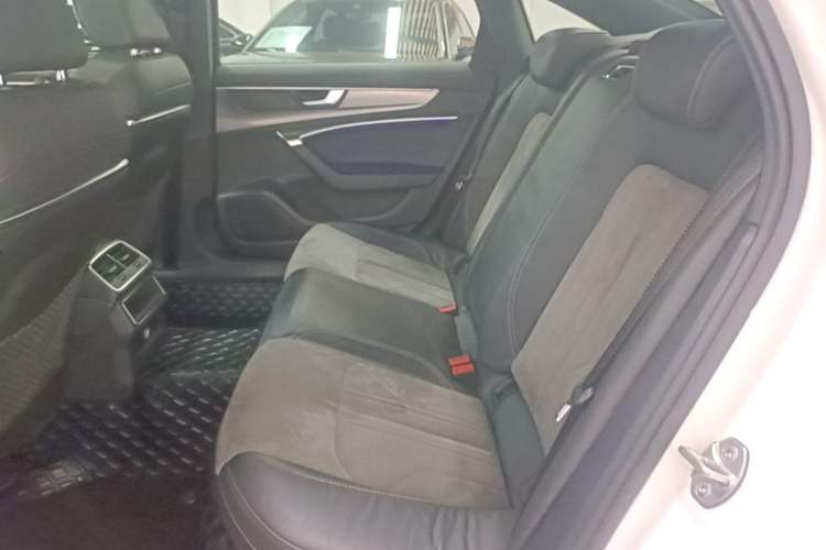 Used Audi A6L 2019 40 TFSI Luxury Dynamic Model Left Rear Seat