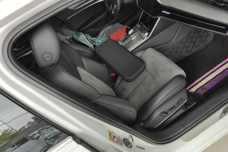 Used Audi A6L 2019 40 TFSI Luxury Dynamic Model Right Front Seat