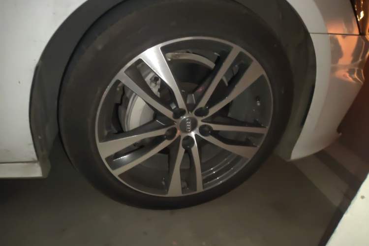 Used Audi A6L 2019 45 TFSI Prestige Dynamic Edition Right Front Wheel Hub