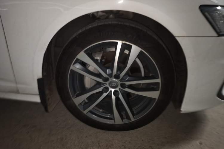 Used Audi A6L 2019 45 TFSI Prestige Dynamic Edition Right Front Wheel Hub