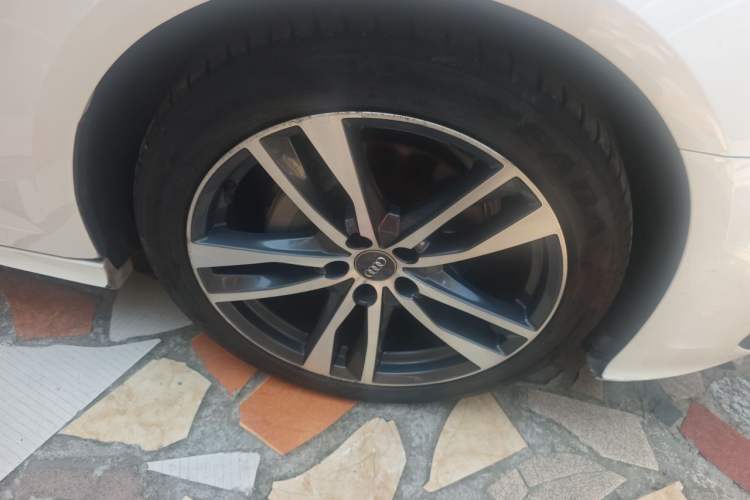 Used Audi A6L 2019 40 TFSI Luxury Dynamic Model Right Front Wheel Hub