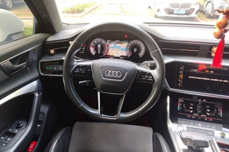 Used Audi A6L 2019 40 TFSI Luxury Dynamic Model Steering Wheel
