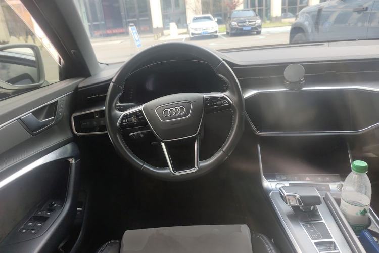 Used Audi A6L 2019 40 TFSI Luxury Dynamic Model Steering Wheel